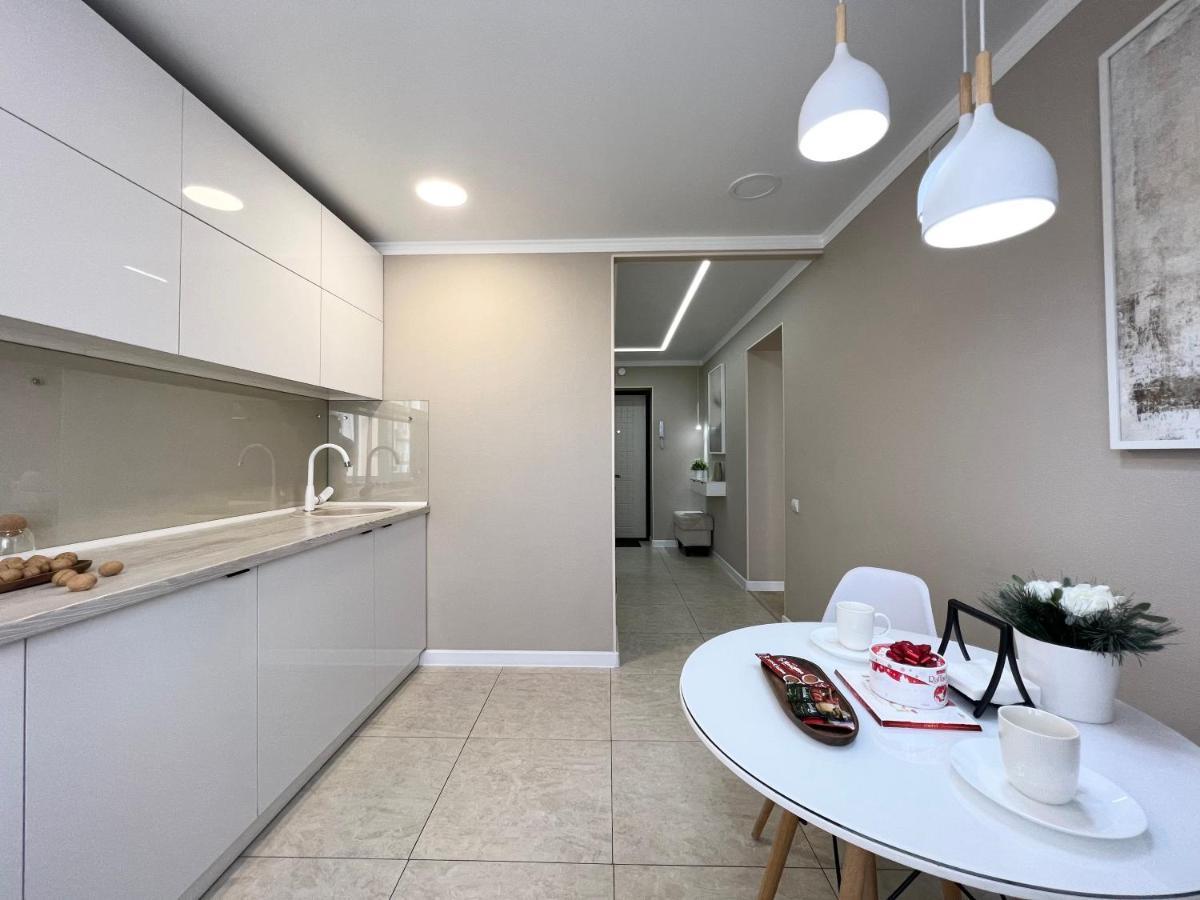 Luxury Apartments Παβλοντάρ Εξωτερικό φωτογραφία