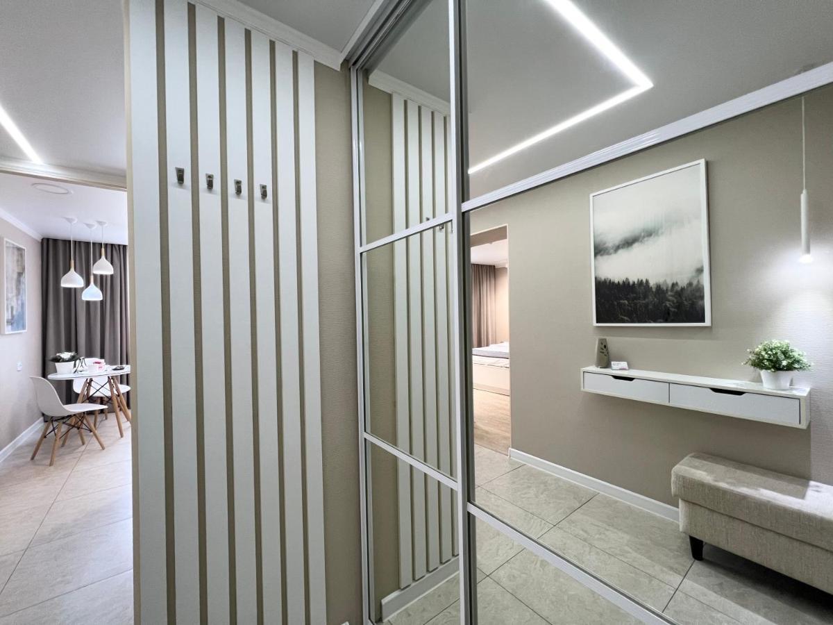 Luxury Apartments Παβλοντάρ Εξωτερικό φωτογραφία
